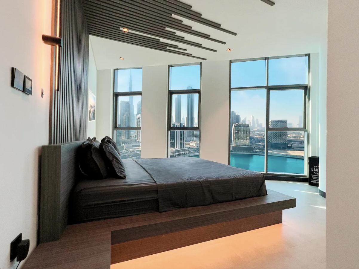 Exclusive 1br In Business Bay - Burj Khalifa And Canal View * Dubai