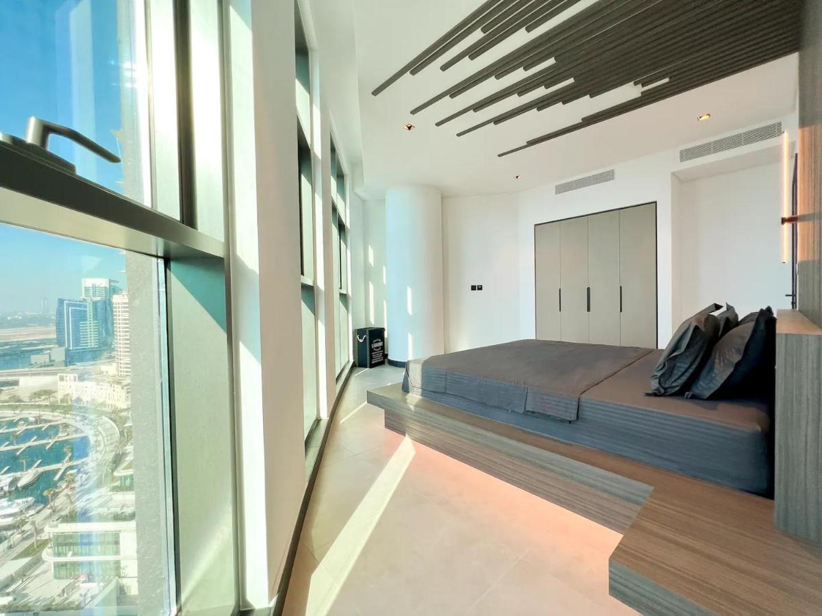 Exclusive 1br In Business Bay - Burj Khalifa And Canal View Dubai